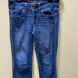 American Eagle Outfitters Artist Crop jeans size 2 super stretch